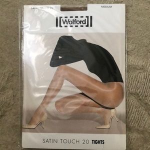 NEW — WOLFORD TIGHTS